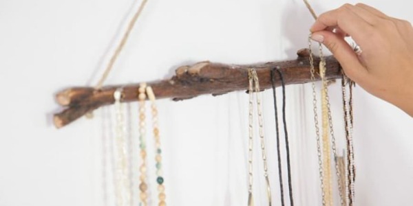 Ideas creativas y originales para colgar collares y pulseras